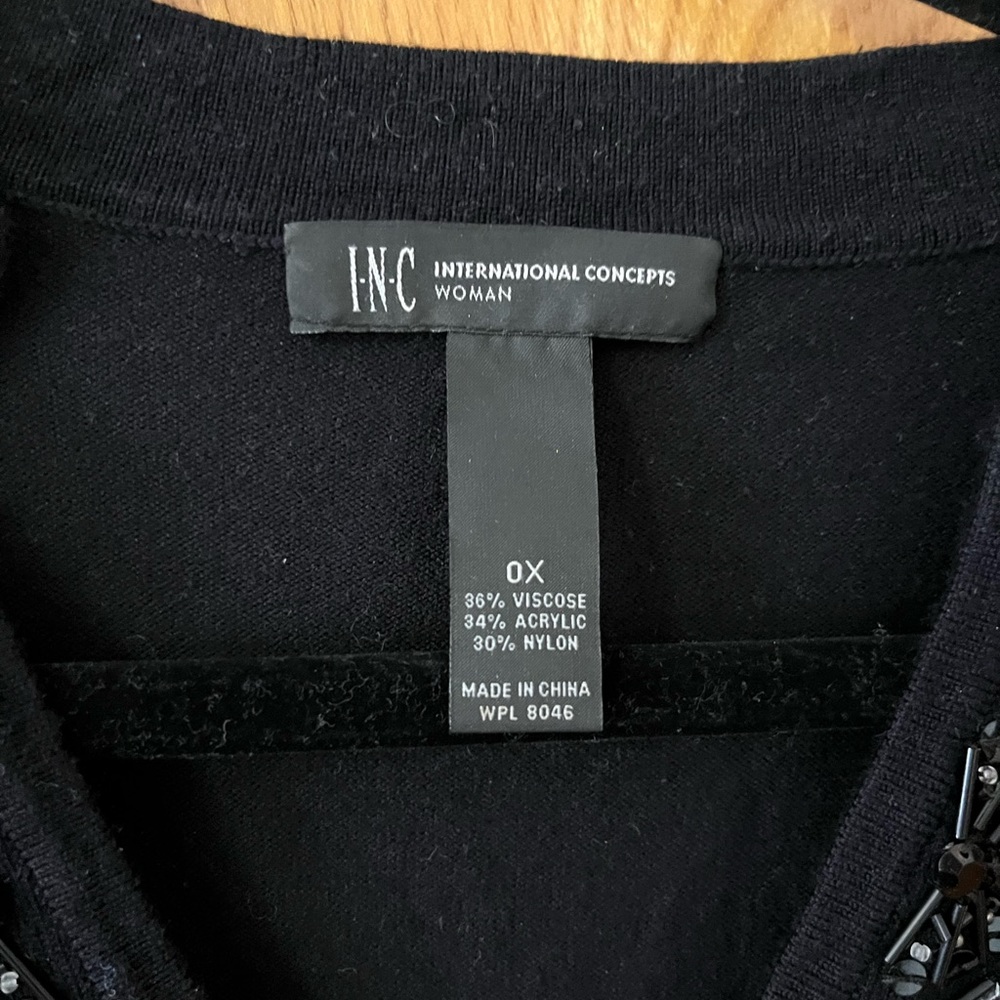 INC International Concepts jewel v-neck sweater 0X - Picture 3 of 7